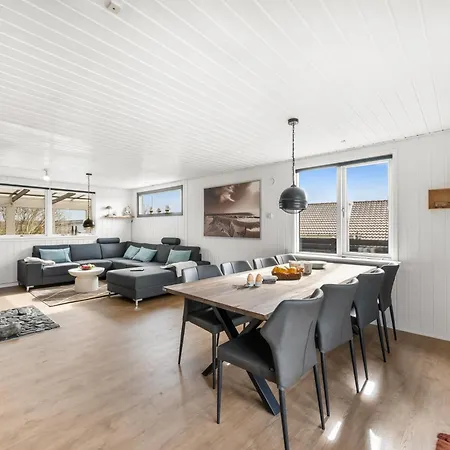 Casa vacanze With Enclosure For Dogs, 500 Meters From The North Sea Ringkøbing