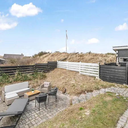 With Enclosure For Dogs, 500 Meters From The North Sea Casa vacanze *