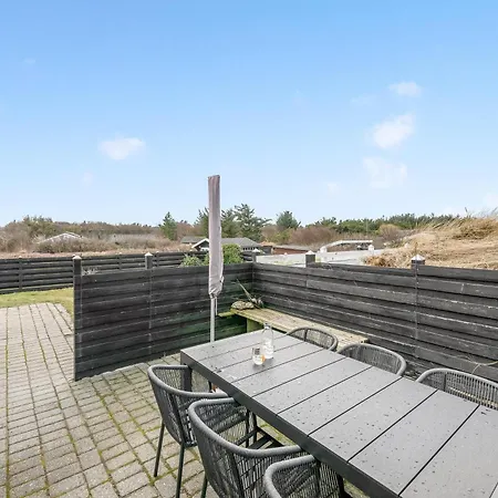 With Enclosure For Dogs, 500 Meters From The North Sea *
